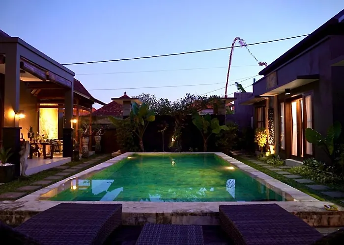 Homayoon At Bisma - 10 Min Walk To Center Couette-café 3*