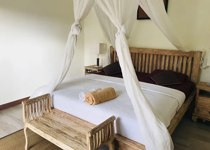 Couette-café Homayoon At Bisma - 10 Min Walk To Center Ubud