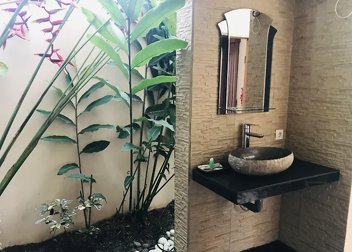 Couette-café Homayoon At Bisma - 10 Min Walk To Center Ubud