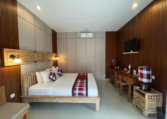 Homayoon At Bisma - 10 Min Walk To Center